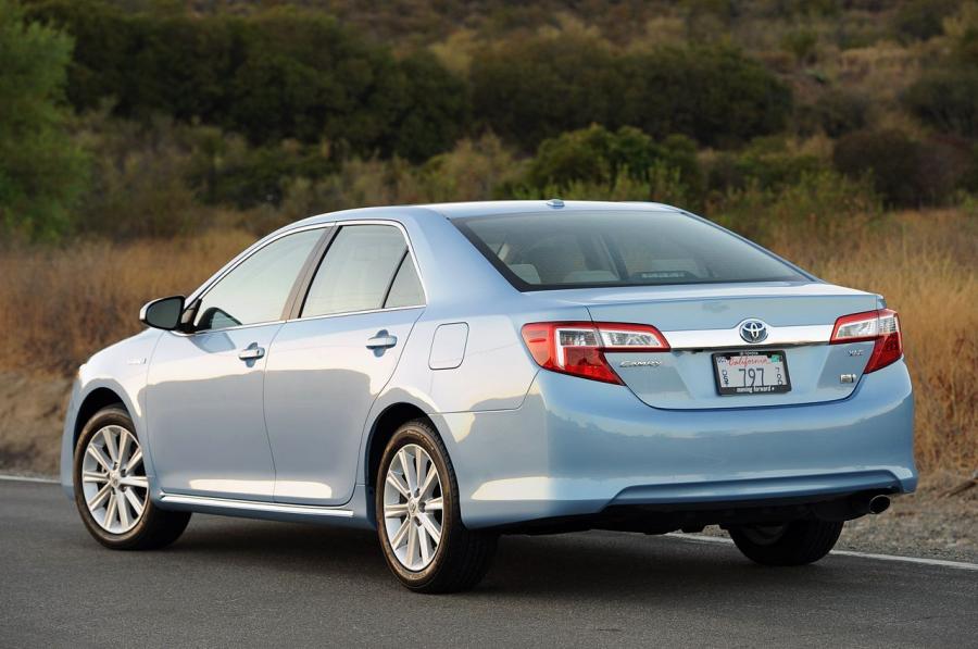  Toyota Camry Hybrid 2013 года  (фото 45 из 45)